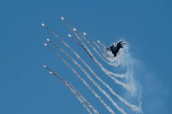F-22 Raptor Chaff Deployment